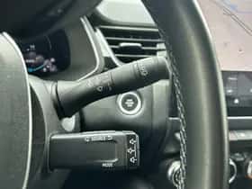 Renault Captur (2022) thumbnail 30