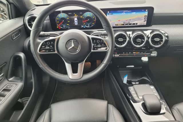 Mercedes-Benz A-Klasse (2022) thumbnail 3