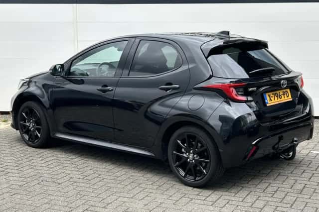 Toyota Yaris (2024) thumbnail 6