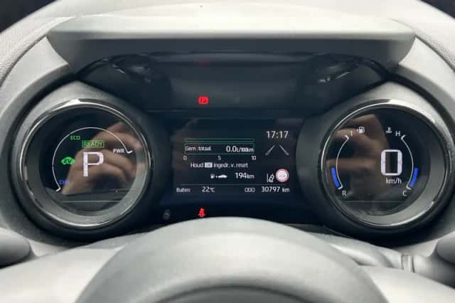 Toyota Yaris (2024) thumbnail 4