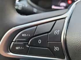 Renault Clio (2024) thumbnail 23