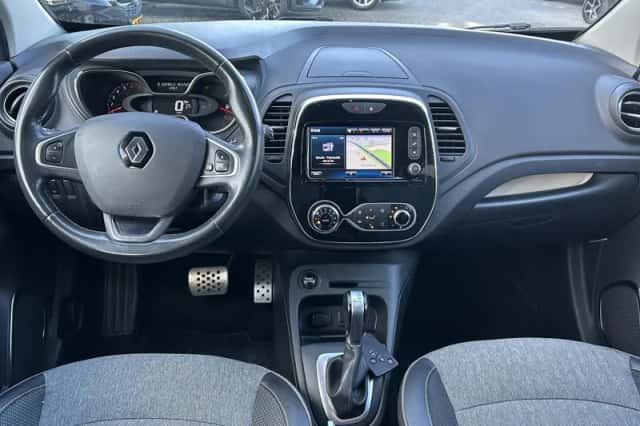 Renault Captur (2017) thumbnail 3