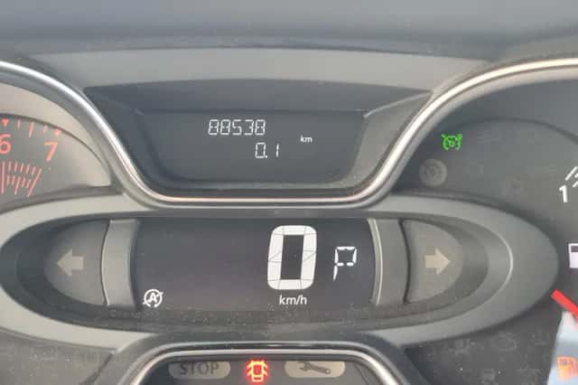 Renault Captur (2017) thumbnail 4