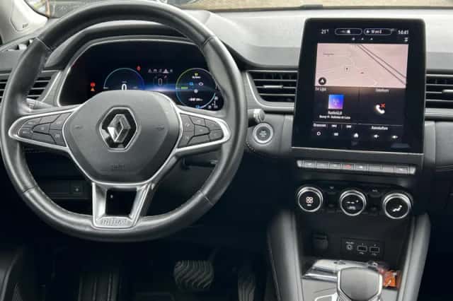 Renault Captur (2020) thumbnail 3