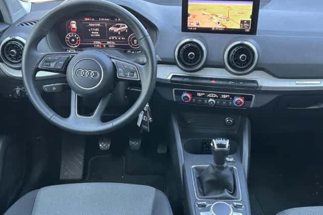 Audi Q2 (2022) thumbnail 3