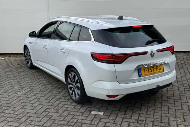 Renault Mégane (2023) thumbnail 6