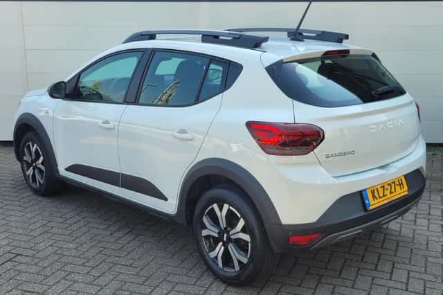 Dacia Sandero Stepway (2023) thumbnail 6