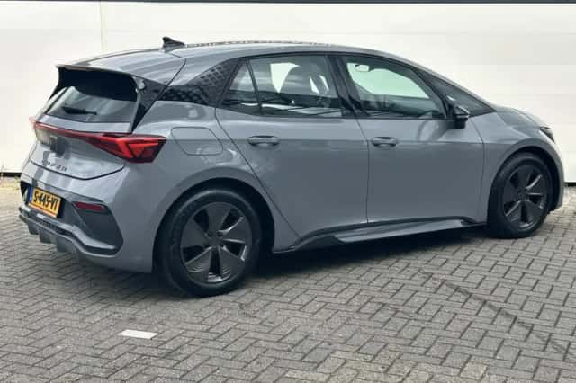 CUPRA Born (2021) thumbnail 2