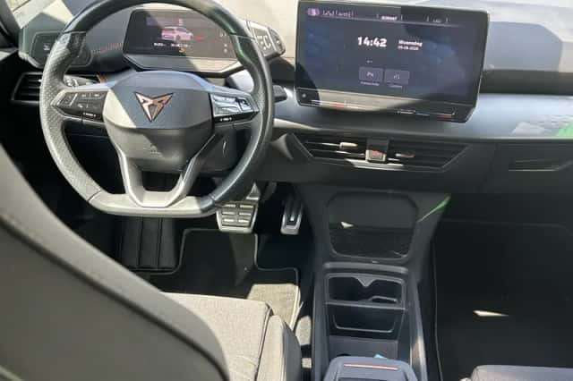 CUPRA Born (2021) thumbnail 3