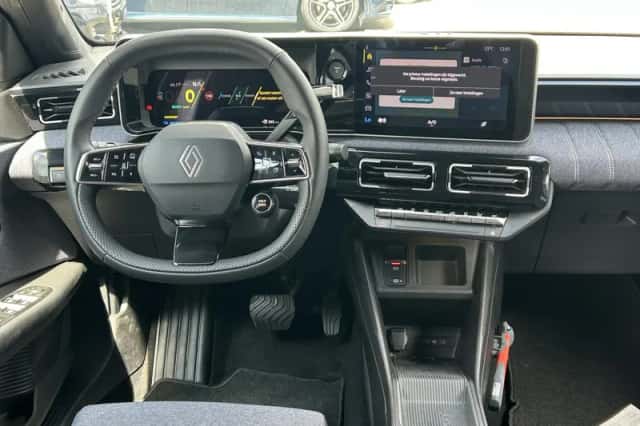 Renault 5 (2025) thumbnail 3