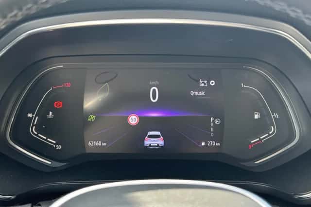 Renault Captur (2020) thumbnail 4