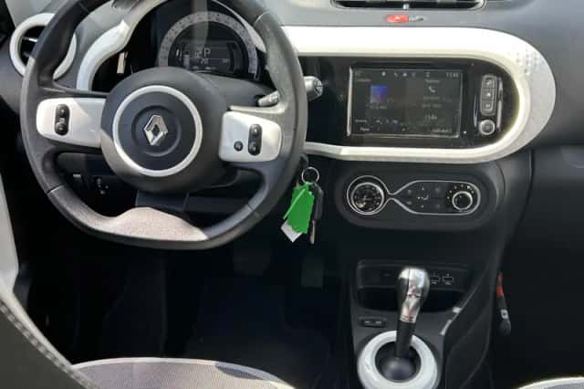 Renault Twingo (2022) thumbnail 3