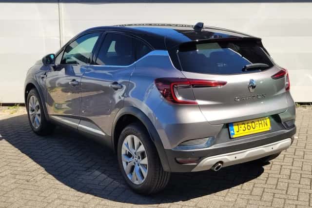 Renault Captur (2020) thumbnail 6