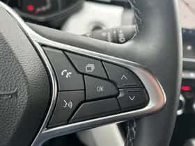 Renault Clio (2023) thumbnail 21