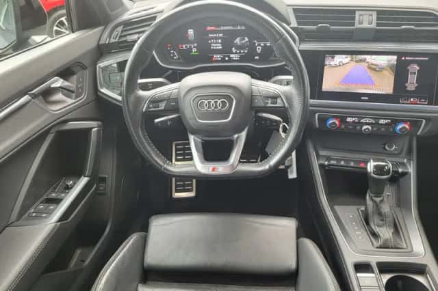 Audi Q3 (2020) thumbnail 3
