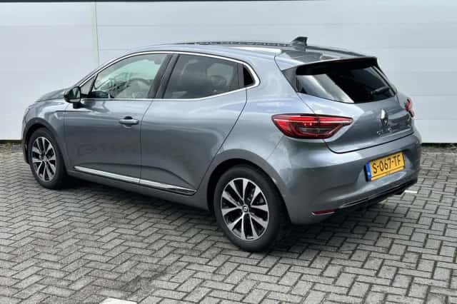 Renault Clio (2023) thumbnail 6