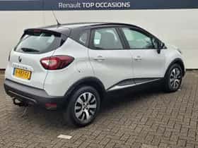 Renault Captur (2019) thumbnail 2