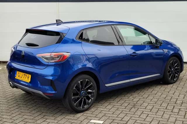 Renault Clio (2024) thumbnail 2