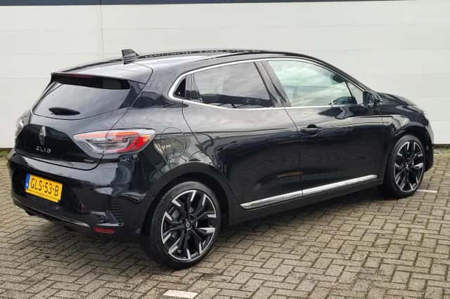 Renault Clio (2024) thumbnail 2