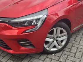 Renault Clio (2021) thumbnail 23