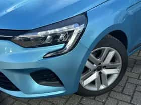 Renault Clio (2021) thumbnail 22