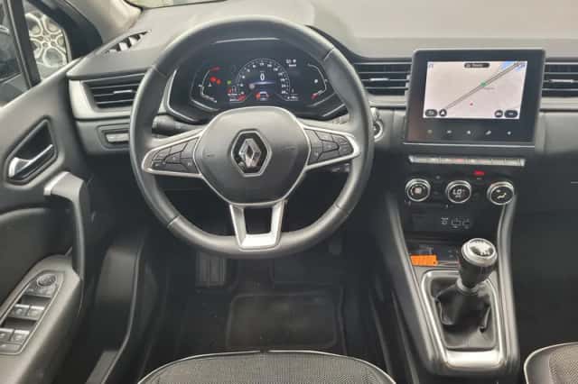 Renault Captur (2021) thumbnail 3