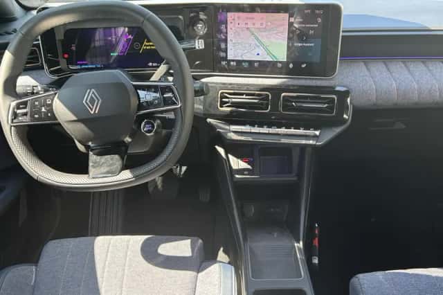 Renault 4 (2026) thumbnail 3