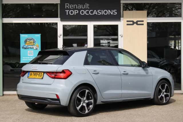 Audi A1 (2021) thumbnail 2