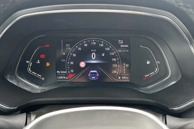 Renault Captur (2022) thumbnail 4