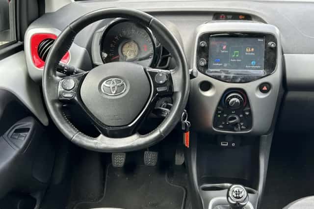 Toyota Aygo (2020) thumbnail 3