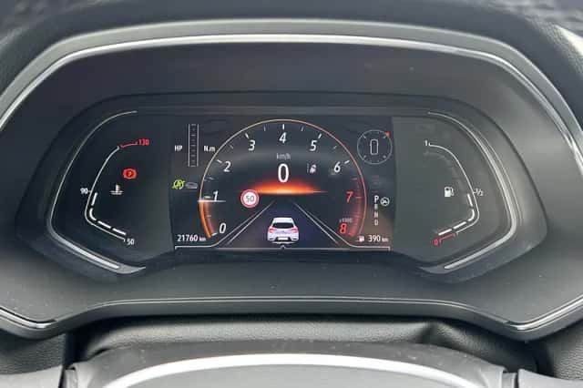 Renault Captur (2022) thumbnail 4