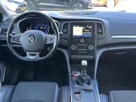 Renault Mégane (2019) thumbnail 10