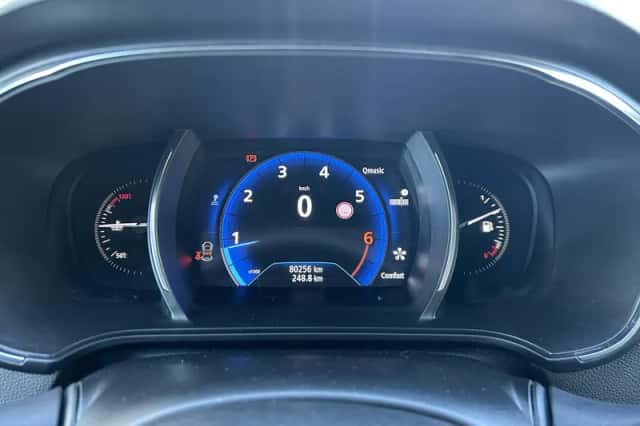 Renault Mégane (2019) thumbnail 4