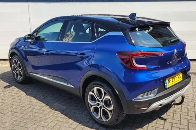 Renault Captur (2021) thumbnail 6