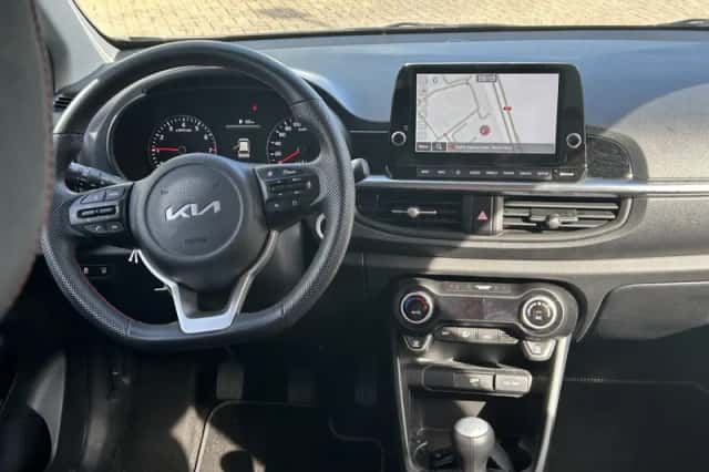 Kia Picanto (2023) thumbnail 3