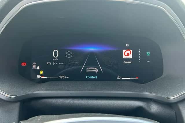Renault Captur (2025) thumbnail 4