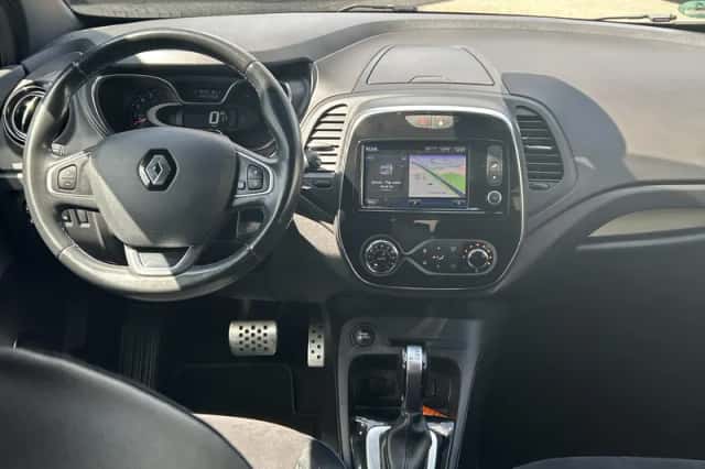Renault Captur (2018) thumbnail 3