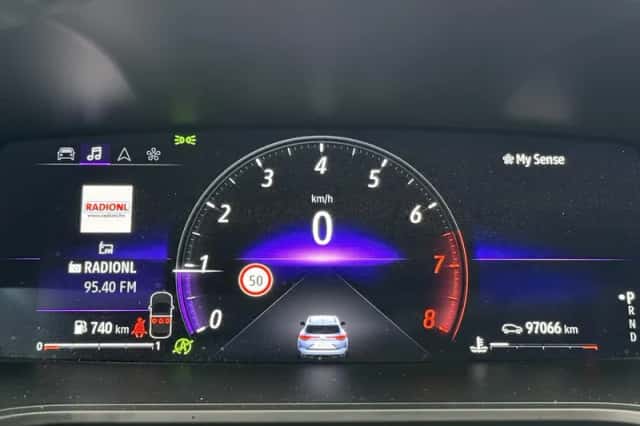 Renault Mégane (2023) thumbnail 4