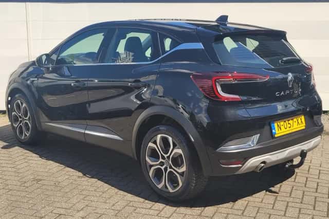 Renault Captur (2021) thumbnail 6