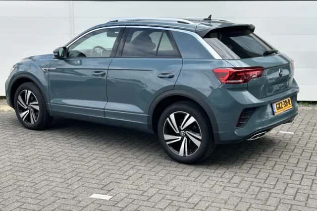 Volkswagen T-Roc (2023) thumbnail 6