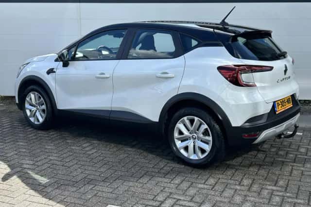 Renault Captur (2021) thumbnail 6