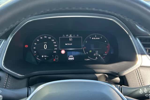 Renault Captur (2020) thumbnail 4