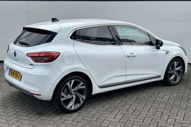 Renault Clio (2022) thumbnail 2