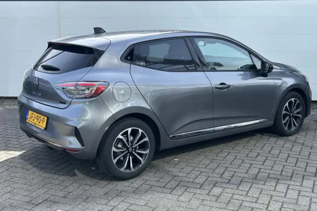 Renault Clio (2025) thumbnail 2