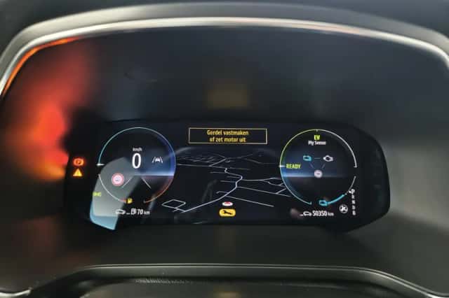 Renault Captur (2023) thumbnail 4