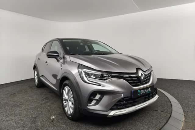 Renault Captur (2023) thumbnail 5
