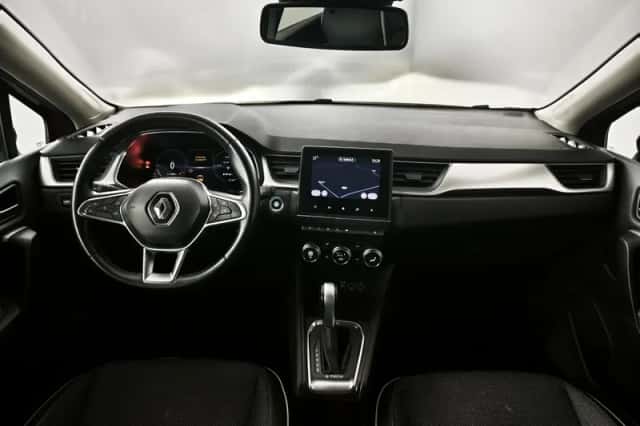 Renault Captur (2022) thumbnail 3