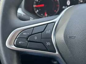 Renault Clio (2023) thumbnail 21