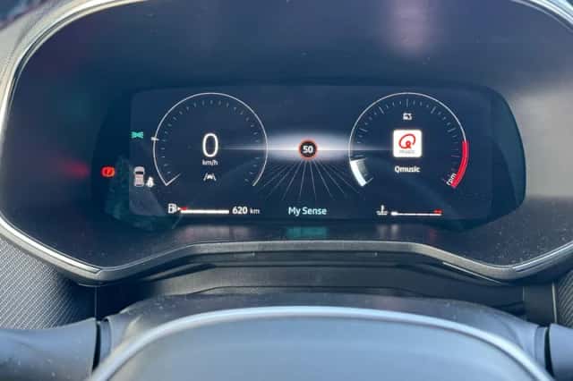 Renault Clio (2024) thumbnail 4