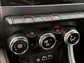 Renault Captur (2024) thumbnail 13
